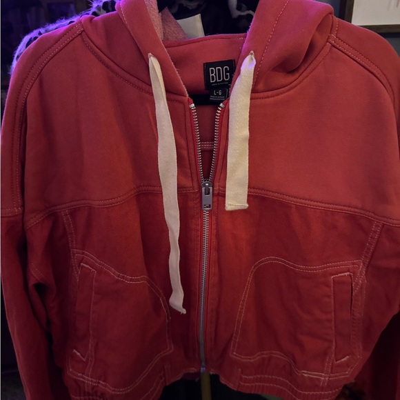 Urban outfitters cropped jacket red denim and sweatshirt size large - Picture 3 of 4